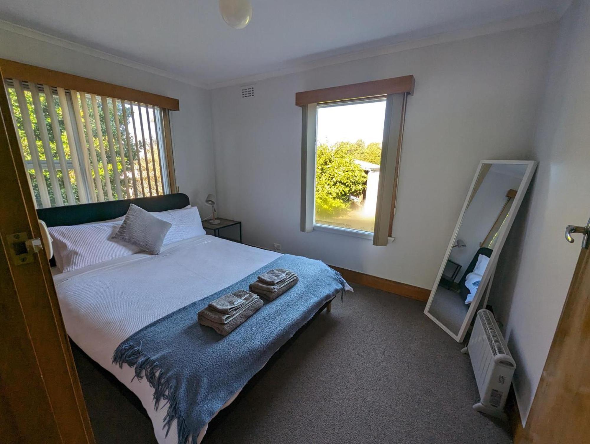 Devonport's Relax At Manning * Devonport